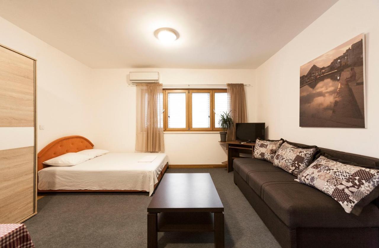 Apartment-hotel Petrovic-becici