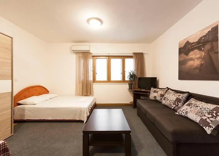 Apartment-Hotel Vila Petrovic-Becici